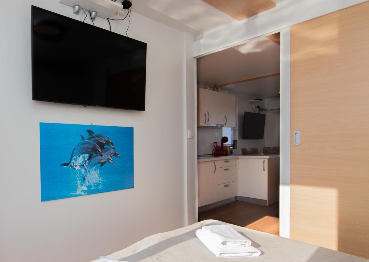 Апартаменты Eldamar Floating House Порторож Экстерьер фото